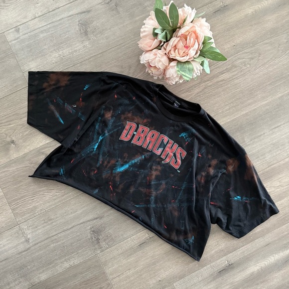 MLB Arizona Diamondbacks Black Bleach Cropped Top - Picture 1 of 2